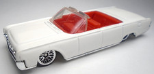 2000 HOT WHEELS '64 LINCOLN CONTINENTAL WHITE DIECAST 3 1/4" CAR W RED INTERIOR