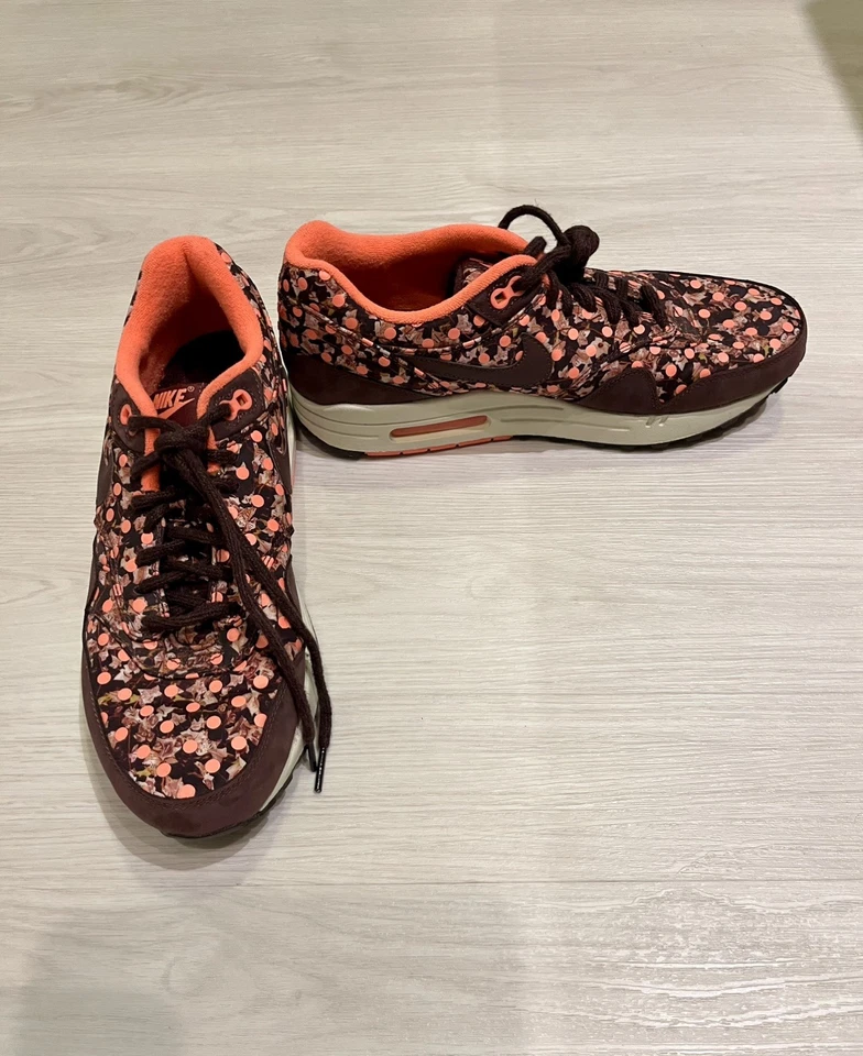 Size 10 - Women's Burgundy Nike Air Max 1 Liberty Flower Excellent Condition - Image 4 of 4