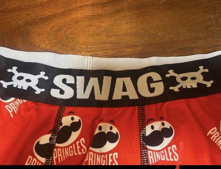 SWAG PRINGLES BOXER BRIEFS & SOCKS SET - MENS SIZE  M COMES IN A PRINGLES CAN