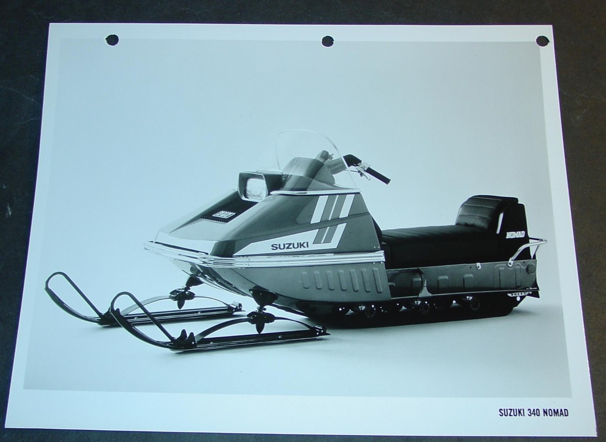 1974 SUZUKI SNOWMOBILE 340 NOMAD FACTORY SALES PHOTO BROCHURE (526