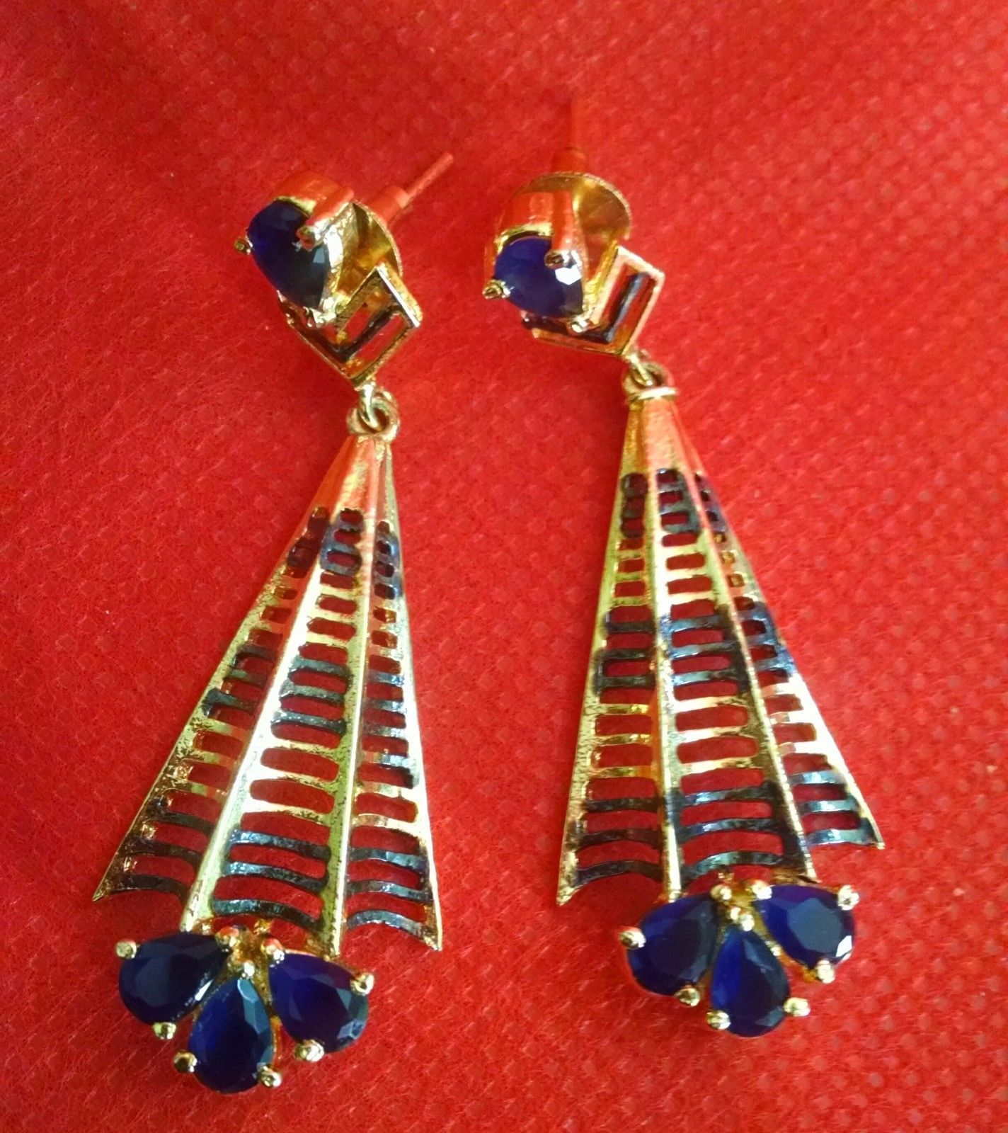 Pendientes colgantes antiguos negros indios chapados en oro piedra torquesa a...