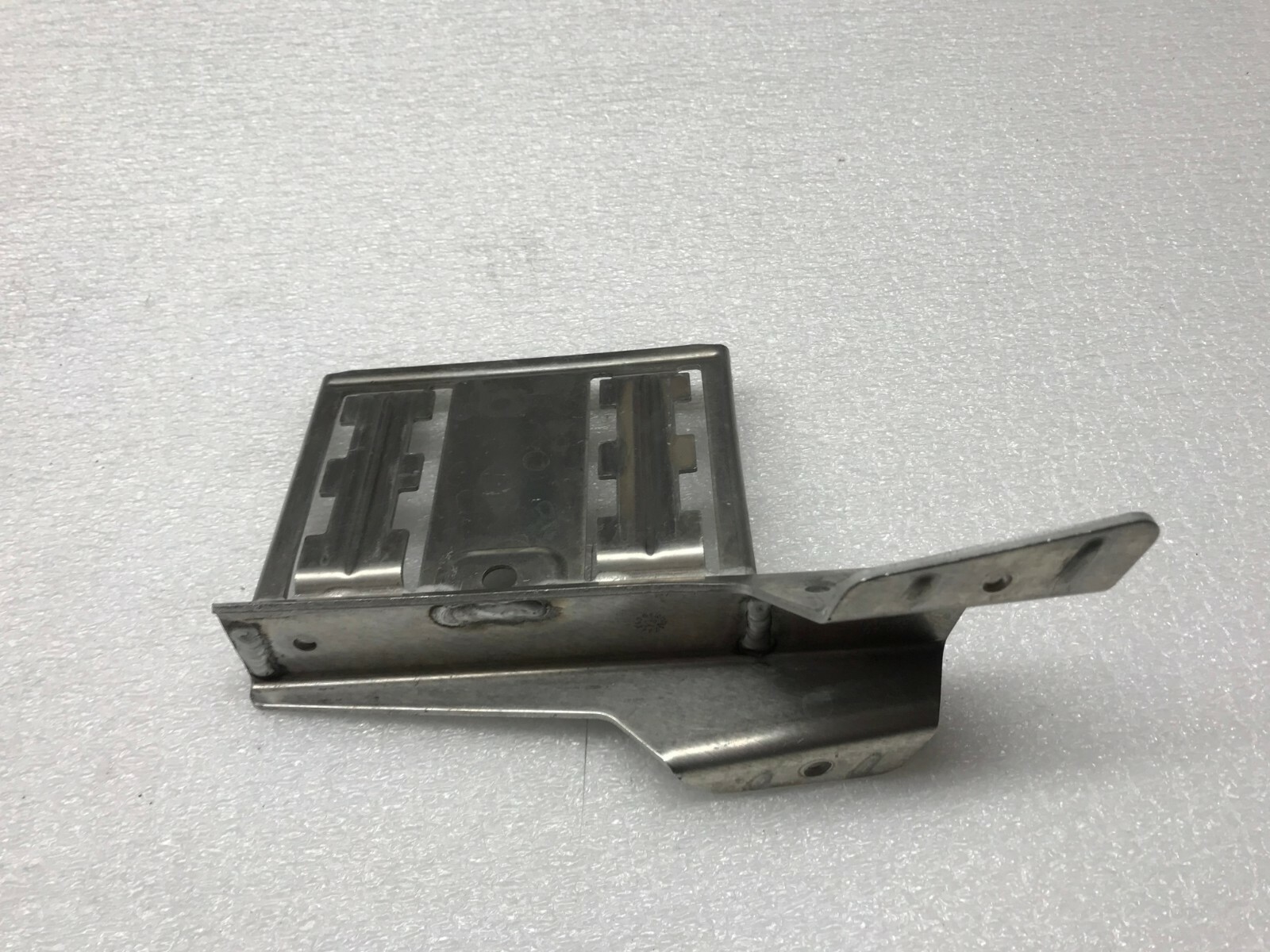 LAMBORGHINI HURACAN LP610 DRIVER LEFT LH SIDE FUSE BRACKET OEM 