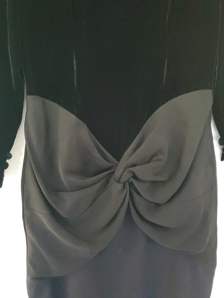 Vestido De Colección Bill Blass Terciopelo Noche Talla 10 Años 80’s Lazo Sak’s Fifth Avenue  Foto 2 de 4