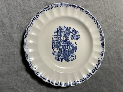 Limoges Blue Willow Porcelain Plate 9 in Round White/Blue Printed USA