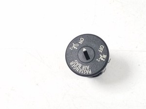 BMW 1 E82 E88 2011 Schalter Beifahrerairbag ein/aus 9196886 EZE43104