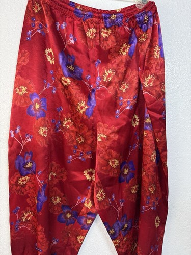 Morgan Taylor Intimates Red Floral Pajama Set Size 1X Long Sleeve & Pants - Picture 7 of 7