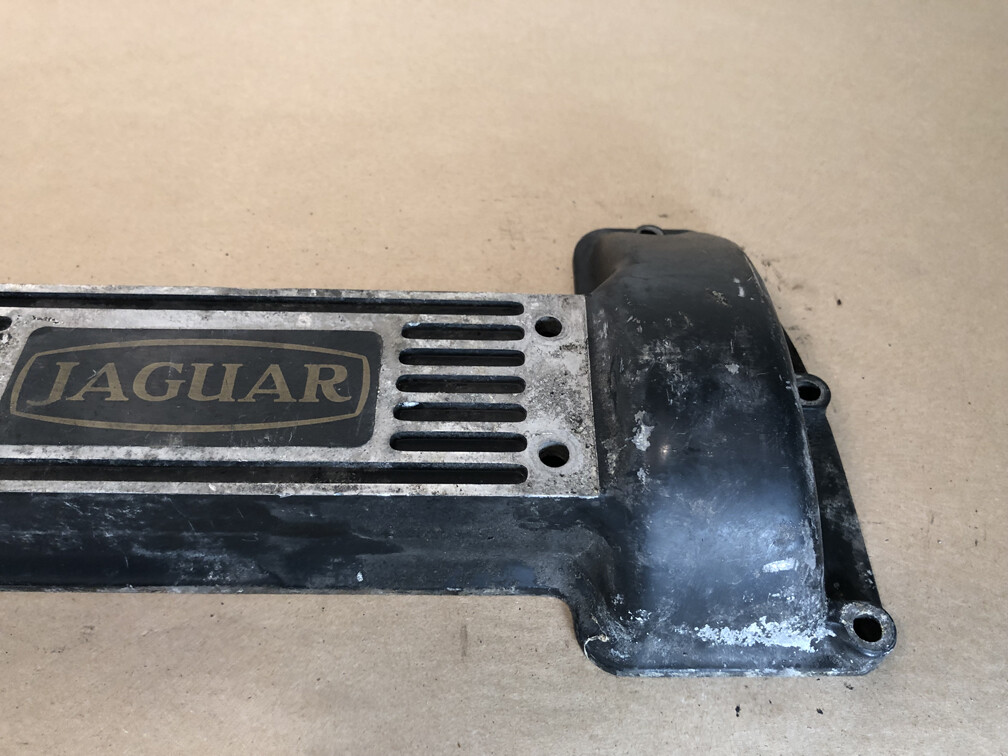 Jaguar XJ6 Series 2 4.2 Exhaust Cam Cover Valve Cover RH C43531A OEM eBay