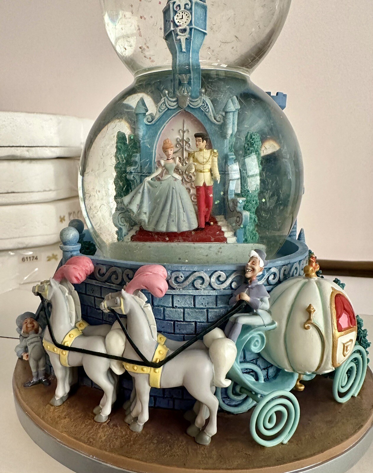 disney-cinderella-double-snowglobe-musical-a-dream-is-a-wish-your