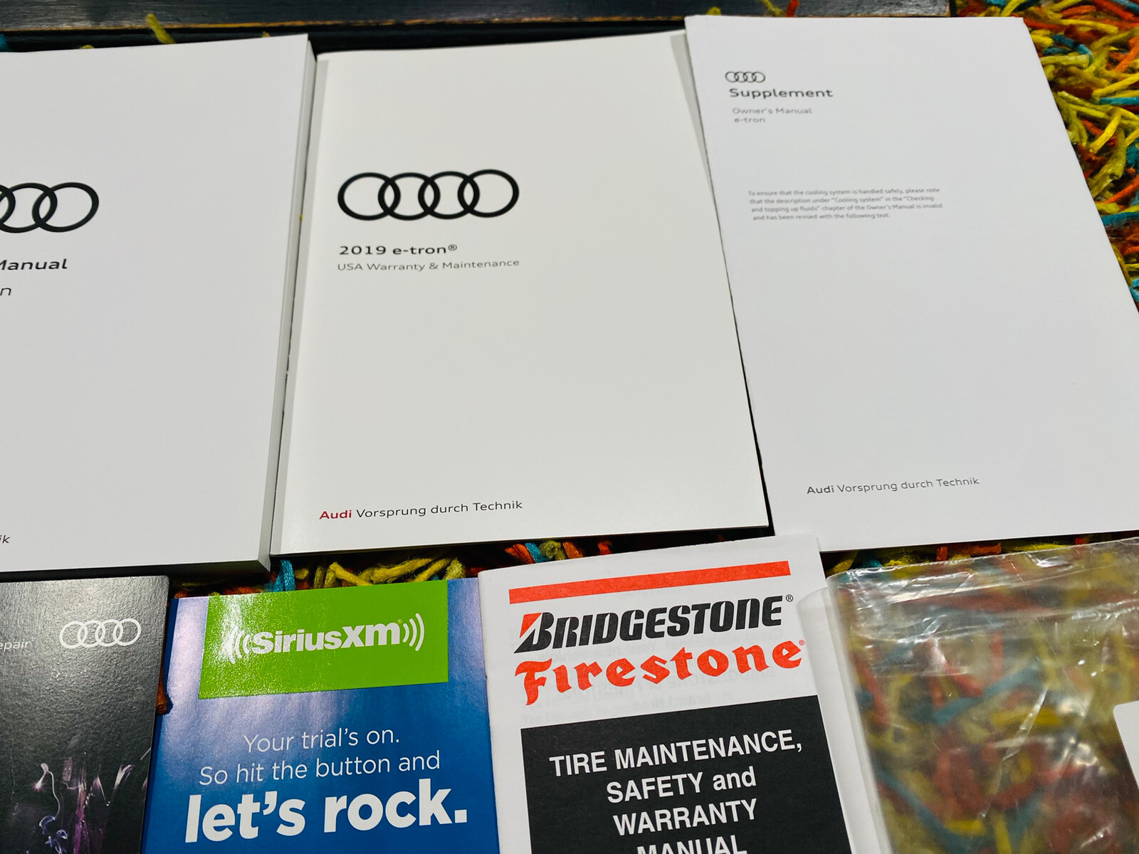 2019 AUDI ETRON ETRON OWNERS MANUAL SET ( PREMIUM PLUS PRESTIGE