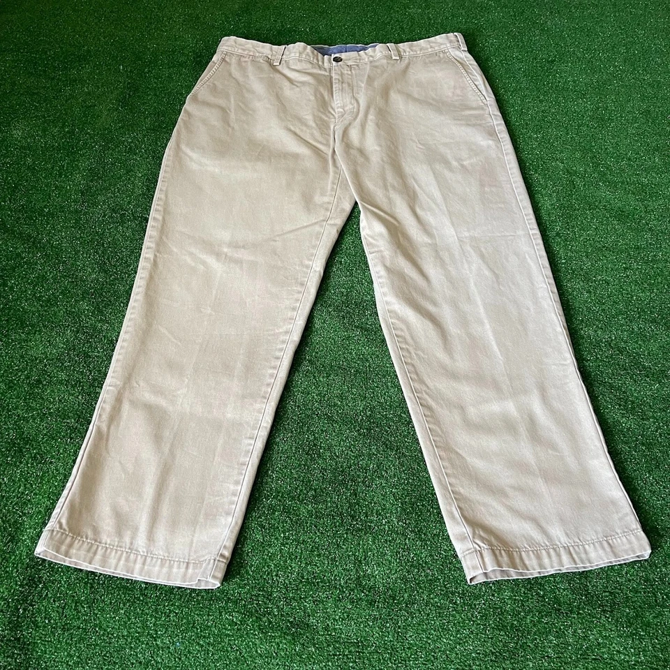 Calça Oxford Chino Cáqui Y2K Johnston & Murphy Frente Plana Ajuste Regular Tamanho 40 - Imagem 2 de 4