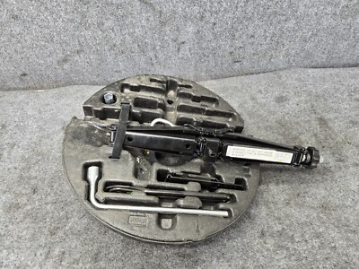 Emergency Spare Tire Jack Tool Kit Mercedes X167 W167 Gls450 Gle450 oem