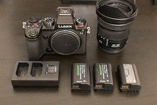 Panasonic LUMIX S5 24.2MP Mirrorless Camera LUMIX S 20-60mm F3.5-5.6 