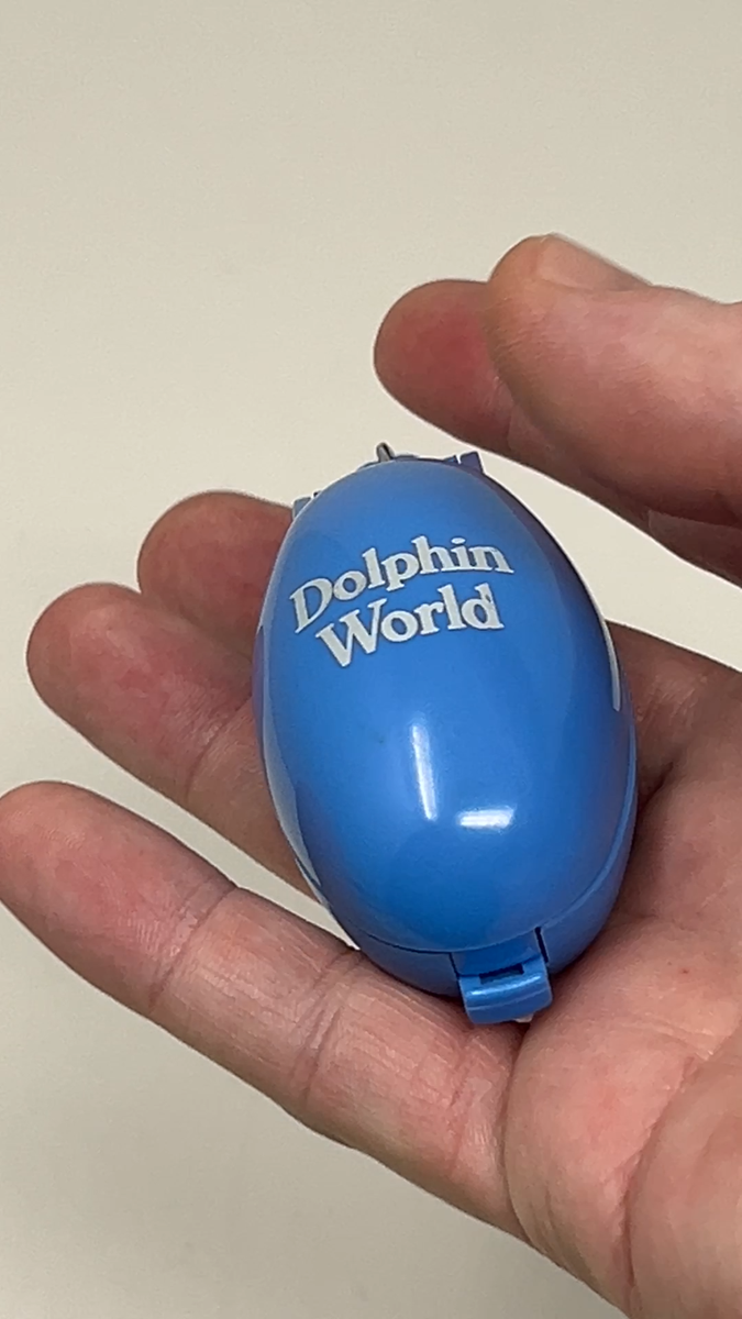 DOLPHIN WORLD Takara 1993 keychain pocket critter toy automaton