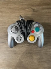 Nintendo GameCube Controller - Silver - Missing Thumb stick Cap