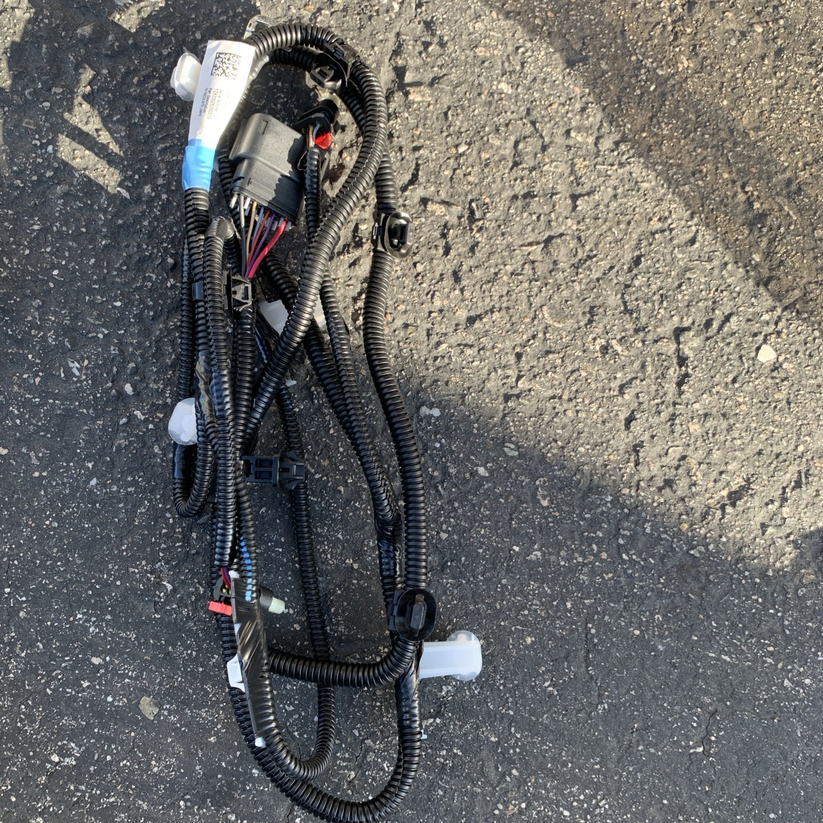 OEM Tesla Model 3 Wiring Harness Front Bumper without Parking Sensor 2067958-04