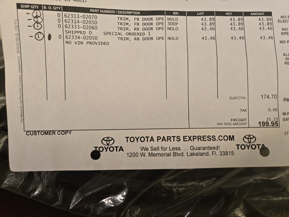 1999 年丰田卡罗拉全 4 门橡胶装饰密封条 — 第 2/4 张图片