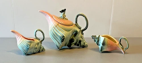 VINTAGE HULL EBB TIDE circa 1954 TEAPOT CREAMER and SUGAR BOWL CONCH SHELL