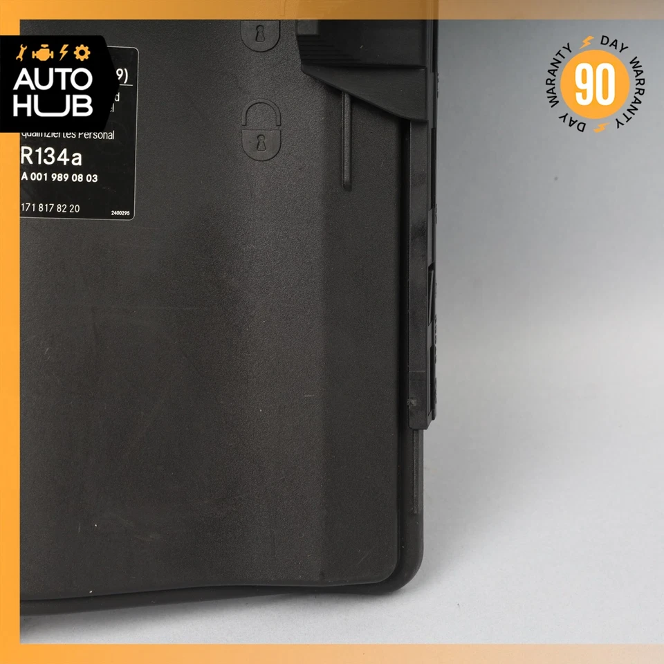 Mercedes R171 SLK55 AMG Engine Fusebox Control Module Bay Cover OEM - Image 4 of 4