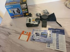 Vintage Sony Mavica MVC FD200 2.0MP Digital Camera Black & Silver Boxed 