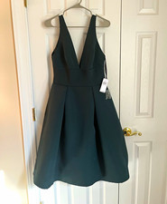 Green A-Line V-Neck Sleeveless Dress