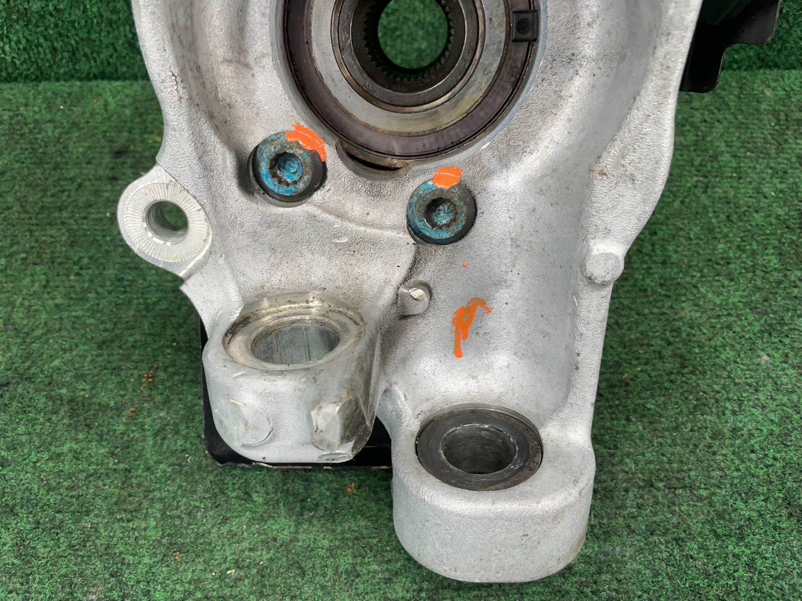 🛑 2006-2012 Bentley Continental GT GTS Front Left Side Spindle Knuckle Hub OEM