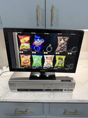 #ad Sylvania SSR90V4 DVD Recorder VCR VHS Combo Player VCR Doesn’t Work Parts Only $35.00