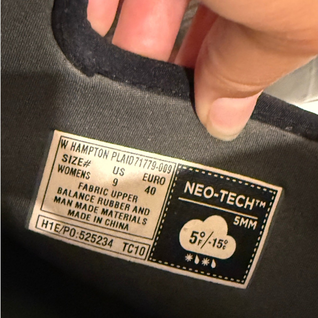 Bogs Rain Boots Women’s Size 9 Black Neo Tech Hampton Plaid Tall Pull On Rubber