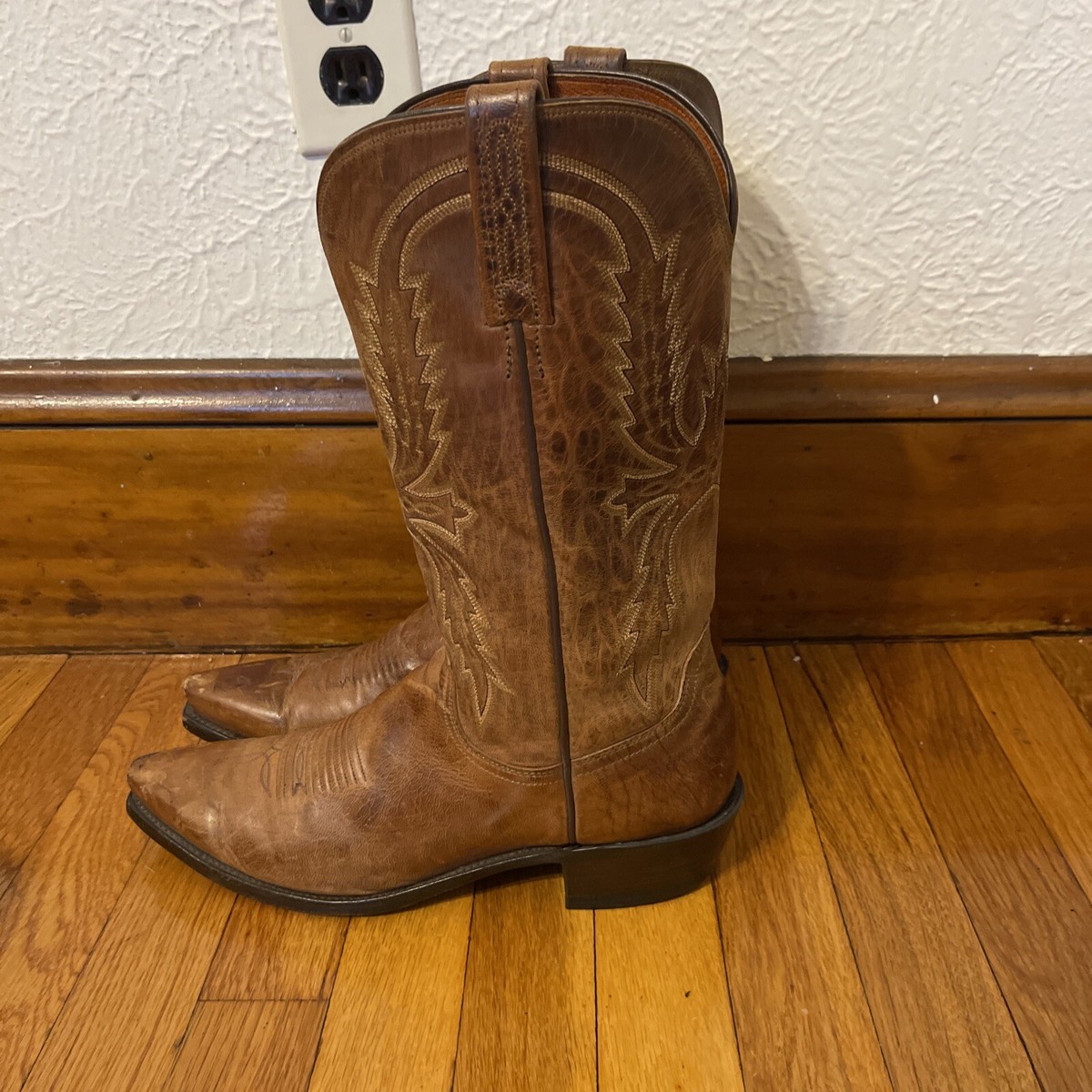 Lucchese N154754 Mad Dog Snip Toe Cowboy Leather Distressed 
