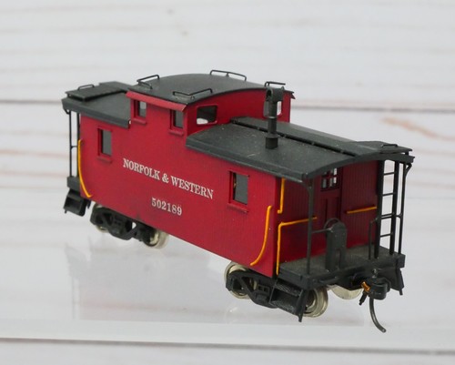 Balboa Scale Models, Norfolk & Western N&W Wood Caboose, Painted Brass HO Scale - Picture 3 of 19
