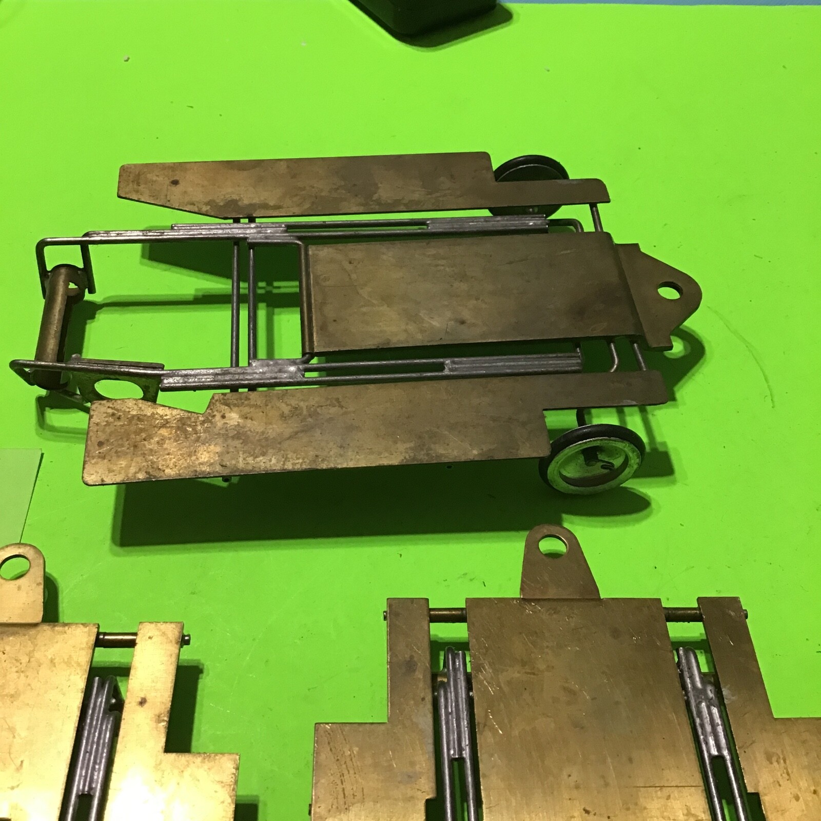 VINTAGE 3 PIECE GROUP BRASS SLOT CAR CHASSIS / 1/24 SCALE / NEW OLD / LOT 102!! eBay