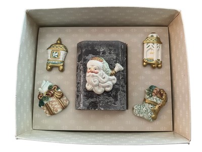 FITZ AND FLOYD PILLAR CANDLE 5 CERAMIC PINS CHRISTMAS HOME FRAGRANCE GIFT SET