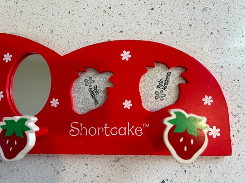 STRAWBERRY SHORTCAKE Coat Hanger, Mirror & Photo Frames Hanging Rack - CUTE! - Picture 4 of 11