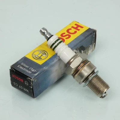 Bougie d'allumage Bosch pour Moto Yamaha 80 Yz Petites Roues 1999 à 2001 Neuf - Photo 1/3
