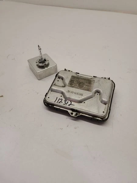 2016 17 18 2019 GMC TERRAIN HEADLAMP BULB AND BALLAST - Image 2 of 4