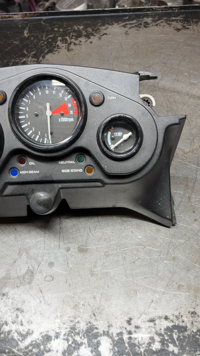37100-MAL-671 SPEEDO TACH METER GAUGE 1417 MILES 1996 HONDA