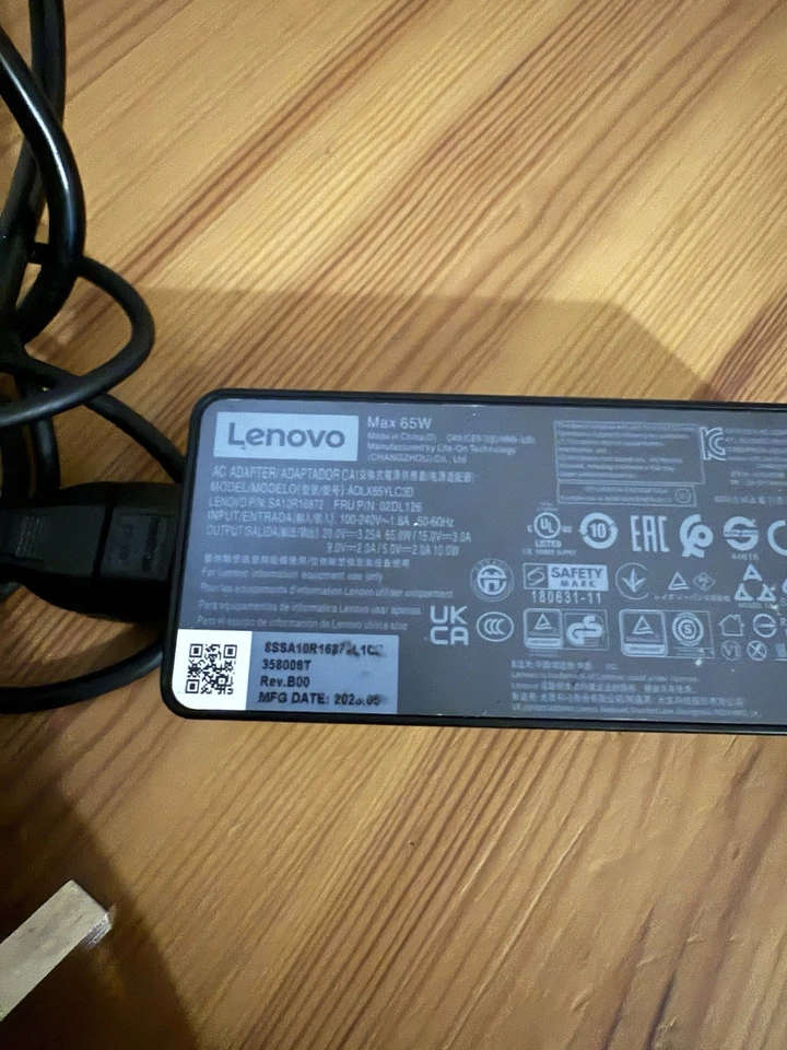 Cargador Adaptador CA Original Lenovo ADLX65YLC3D USB C 65W Foto 4 de 4