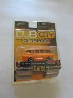 Jada toys 1965 FORD ECONOLINE 激レア JADA DUB CITY 1965 FORD ECONOLINE VAN 1:24 SILVER WITH FLAME