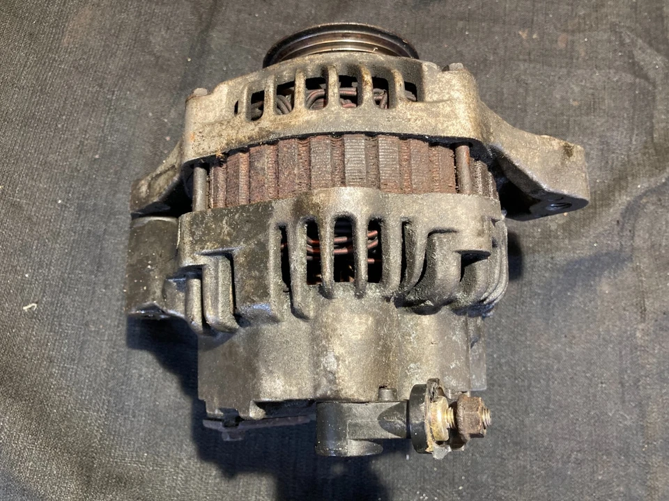 Генератор переменного тока 1996-2000 1,6 л Honda Civic Del Sol D16Y7 - Изображение 3 из 3