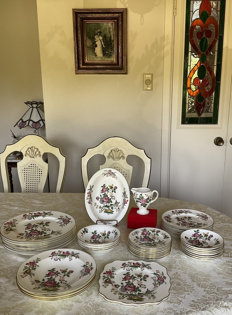WEDGWOOD England CHARNWOOD WD 3984- Tableware 42 Pieces