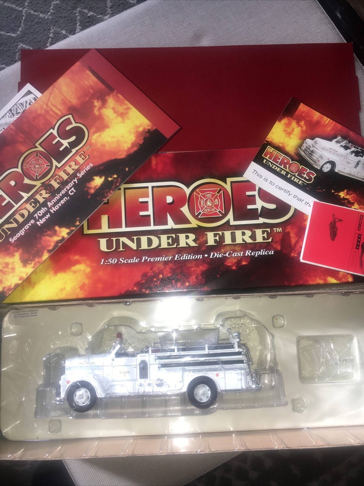 CORGI US50506 1/50 US Fire - Seagrave 70th Anniversary Open Pumper New Haven CT