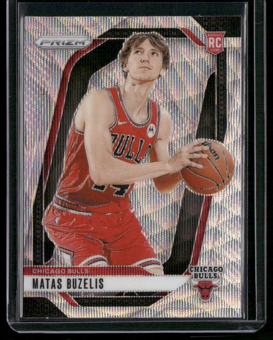 2024-25 Panini Prizm #252 Matas Buzelis Prizms Wave