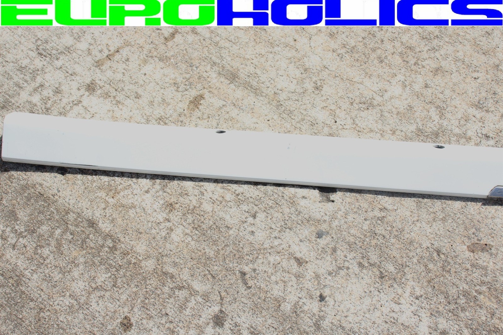Bentley Continental Flying Spur Speed 2006-2012 Right Running board White