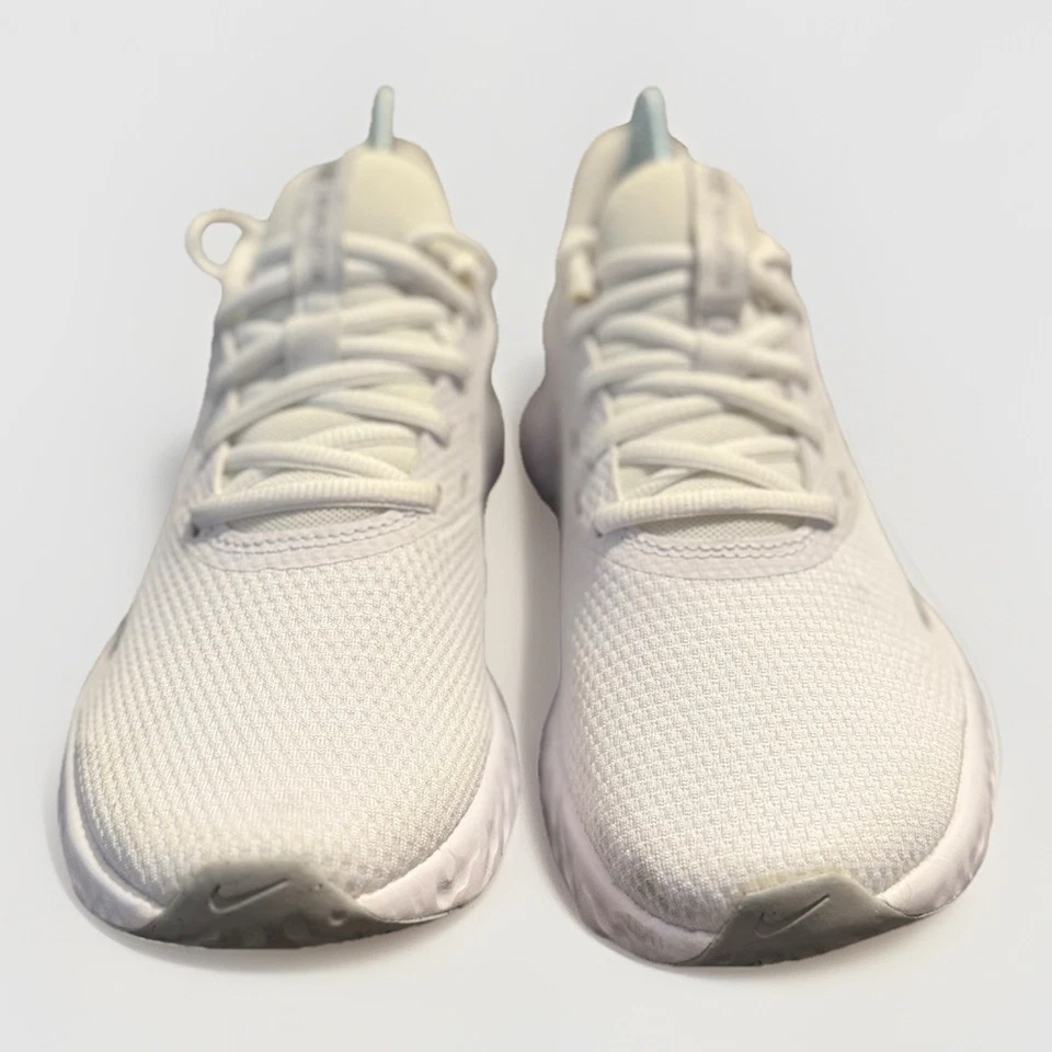 Nike Revolution 5 Running Shoes Women's uk 4 White Gray Wolf Pure Platinum (A24) - Image 2 of 4