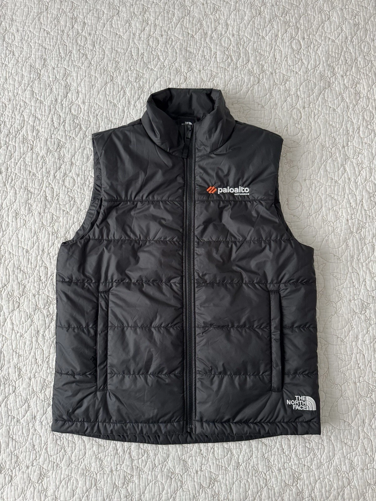 The North Face Everyday Insulated Vest Mens Med Black Full Zip Company Logo