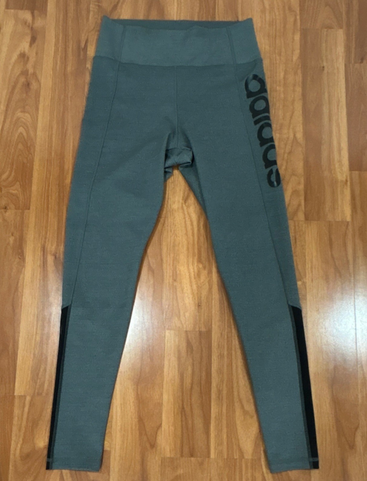 adidas Climalite Women's Gray Black Ankle Leggings Size M Logo Accent