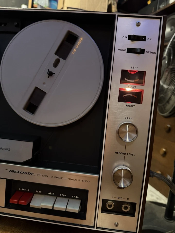 Realistic TR-101D 3 velocidades 4 pistas estéreo leer descripción Foto 3 de 4