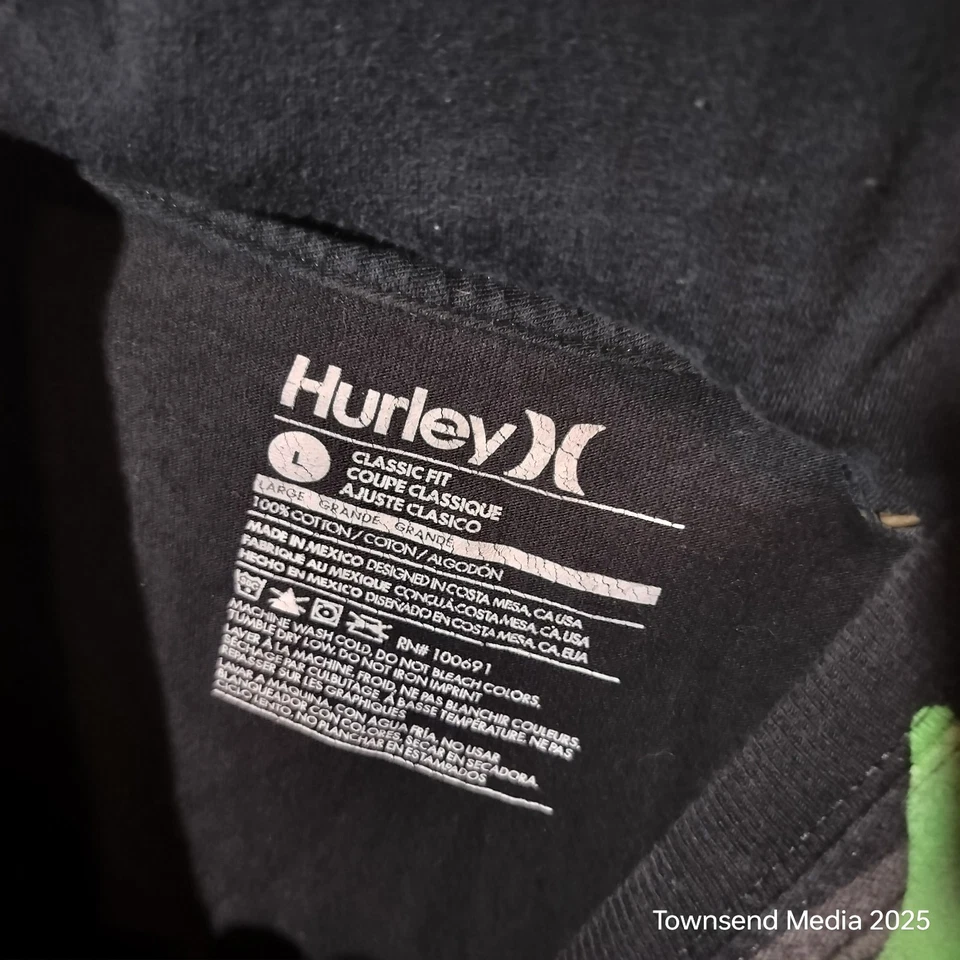 Hurley Hombre Cuello Redondo Manga Corta Verde y Amarillo Diseño Sobre Negro Talla L Foto 3 de 4