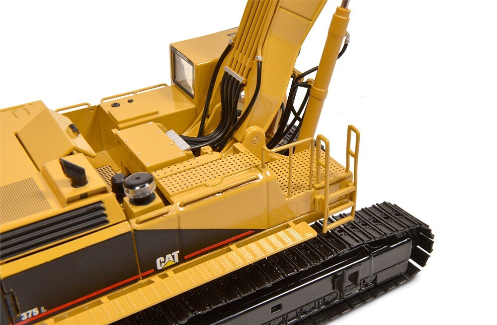 Caterpillar 375L Excavator - 1/48 - CCM - Diecast - Brand New 2019