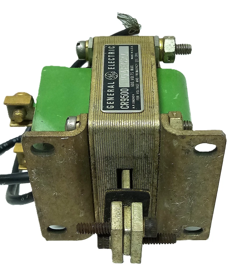 GE CR9500A104BG2A 115 V AC Push-Type Linear Solenoid - Image 2 of 4