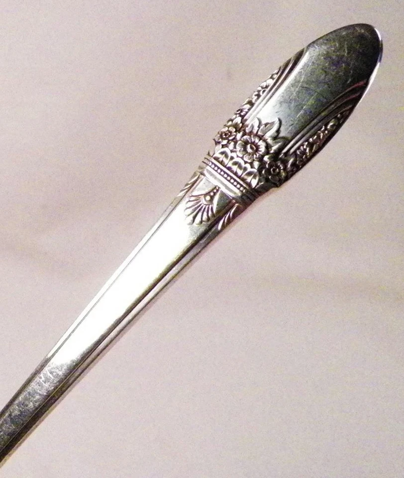 2 First Love Soup Spoons Silverplate Oval Bowl 1847 Rogers Bros International - Изображение 2 из 4